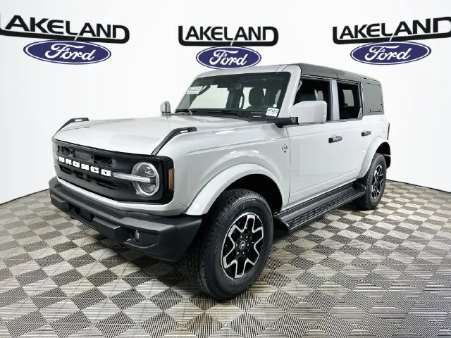 New 2026 White Ford Outer Banks image 7