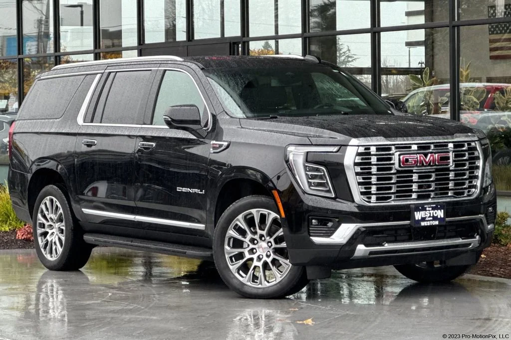 2025 GMC Yukon Denali AWD's photo