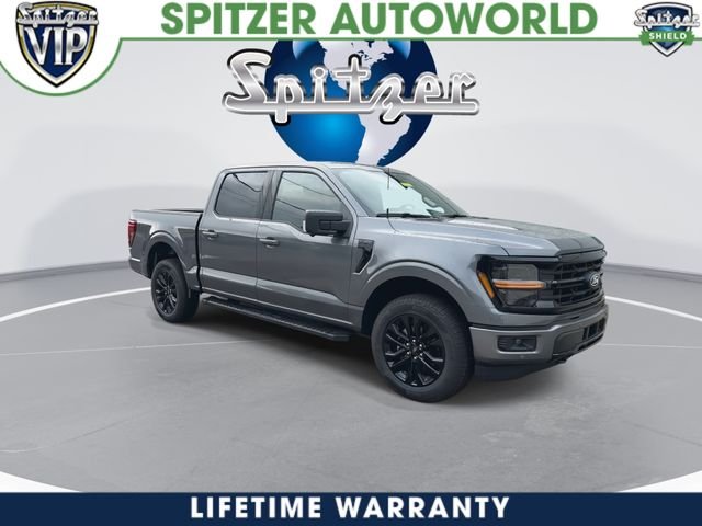 New 2026 Carbonized Gray Metallic Ford XLT image 2