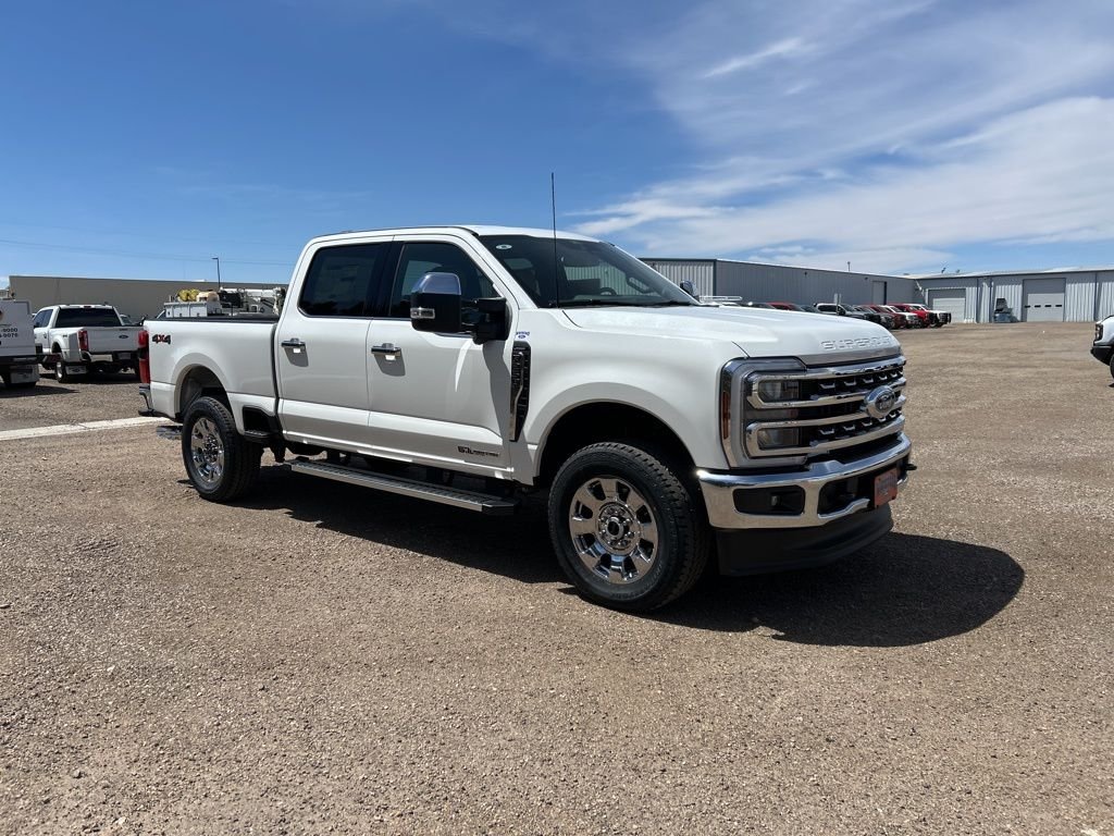 New 2026 Star White Metallic Tri-Coat Ford Lariat image 9