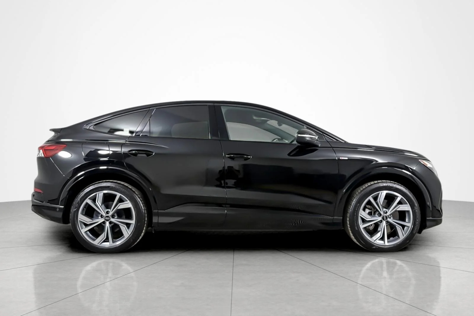 Used 2024 Mythos Black Metallic Audi Premium Plus 55 quattro image 6
