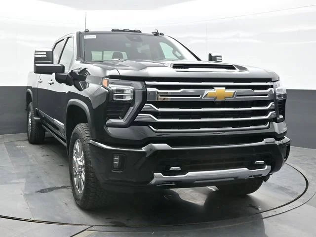 New 2026 Black Chevrolet High Country image 6