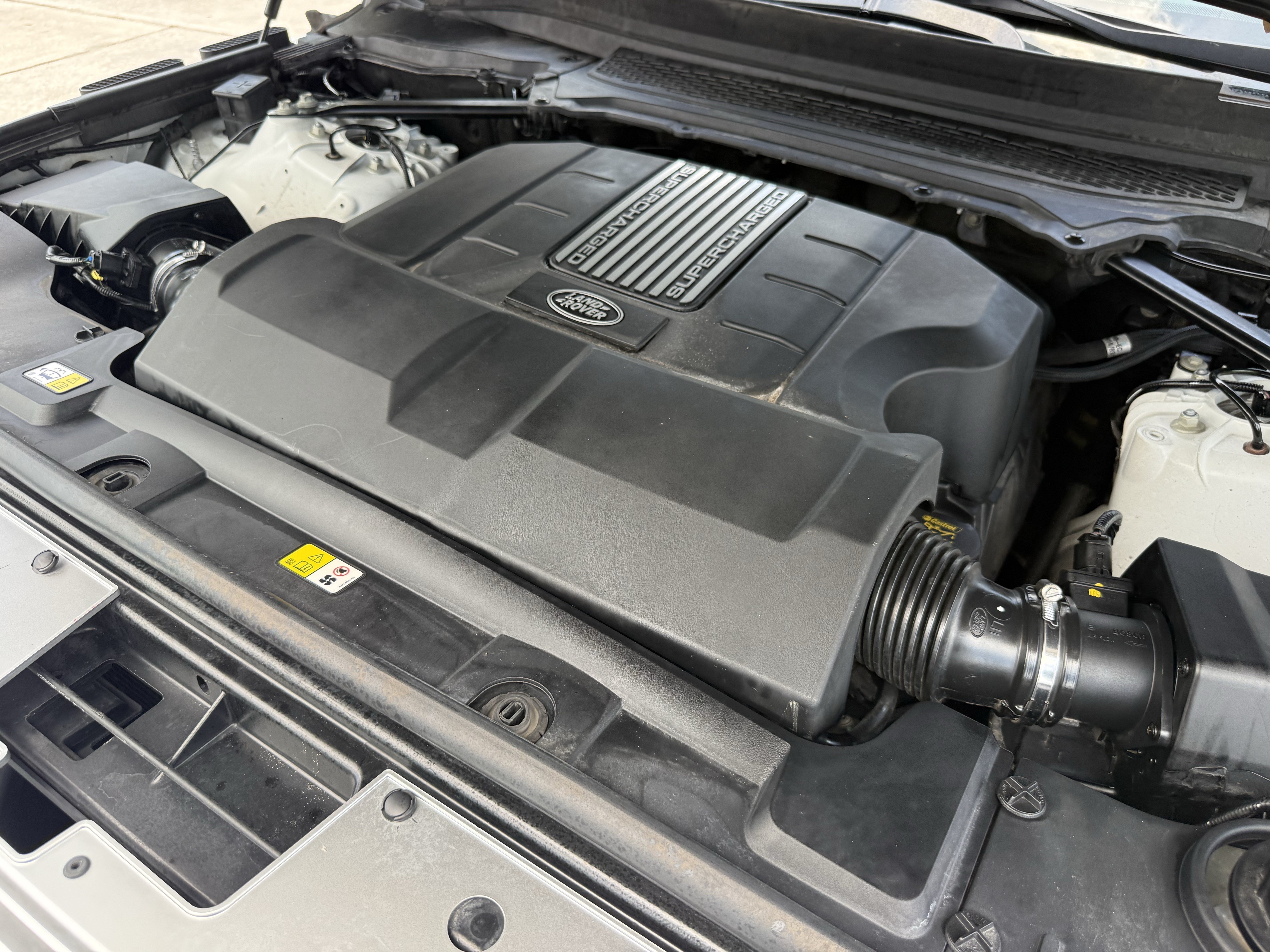 Used 2014 White Land Rover  image 32