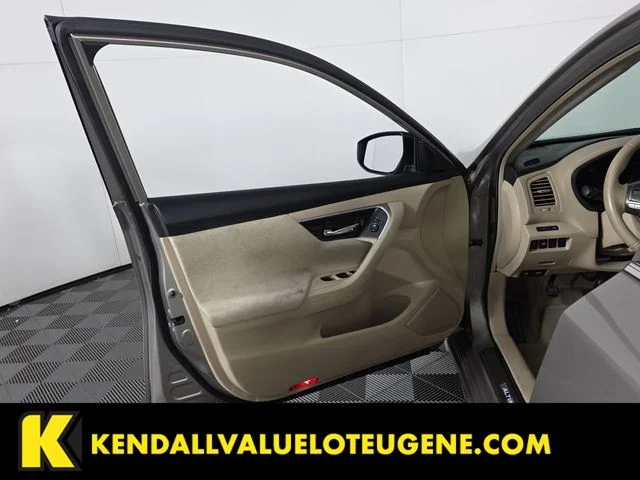 Used 2013 Beige Nissan 2.5 SV image 19