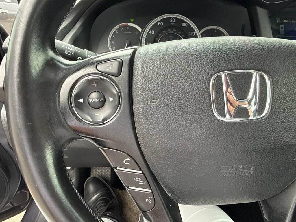 Used 2015  Honda EX-L image 20