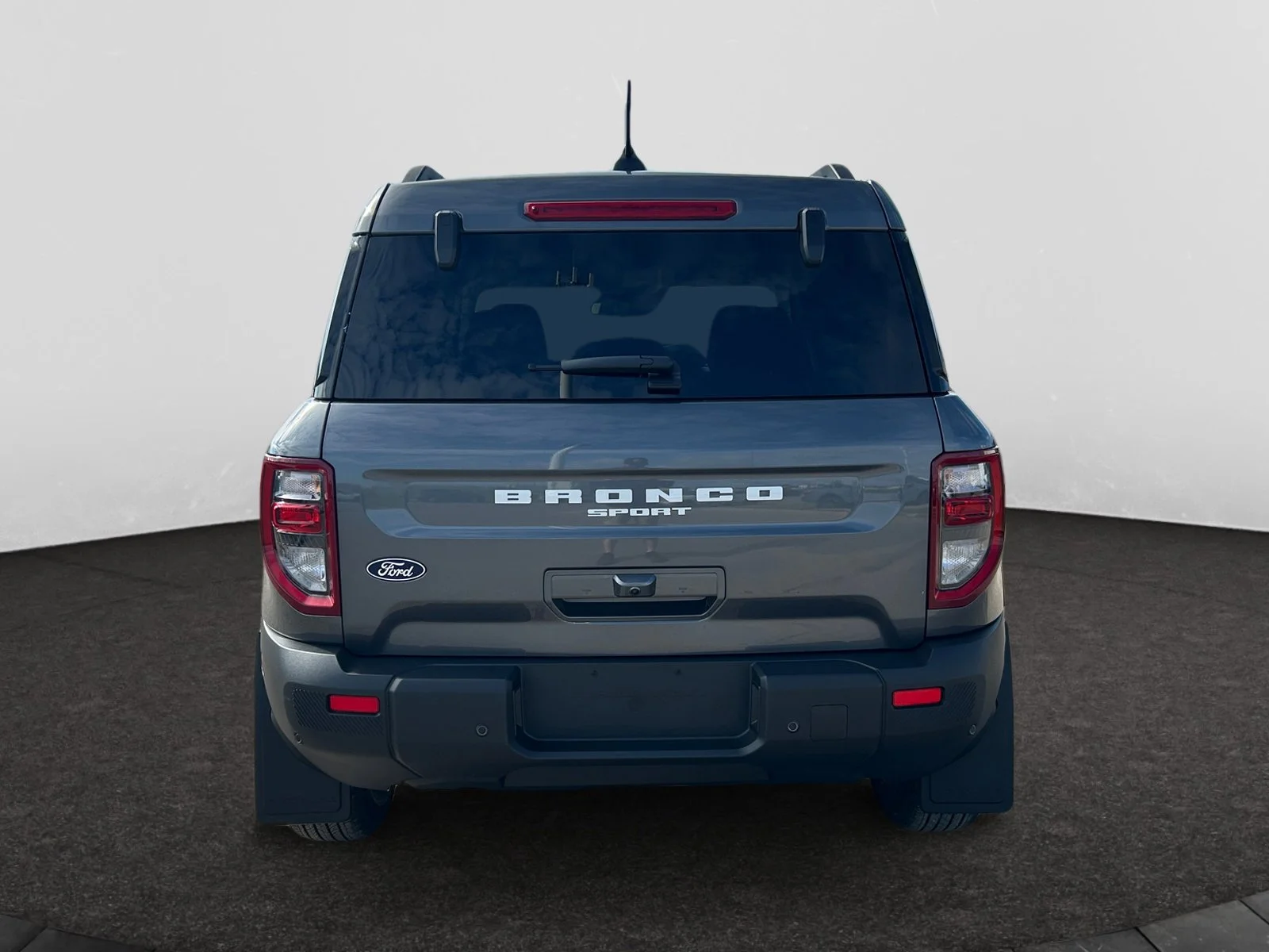 New 2026 Carbonized Grey Metallic Ford Big Bend image 4