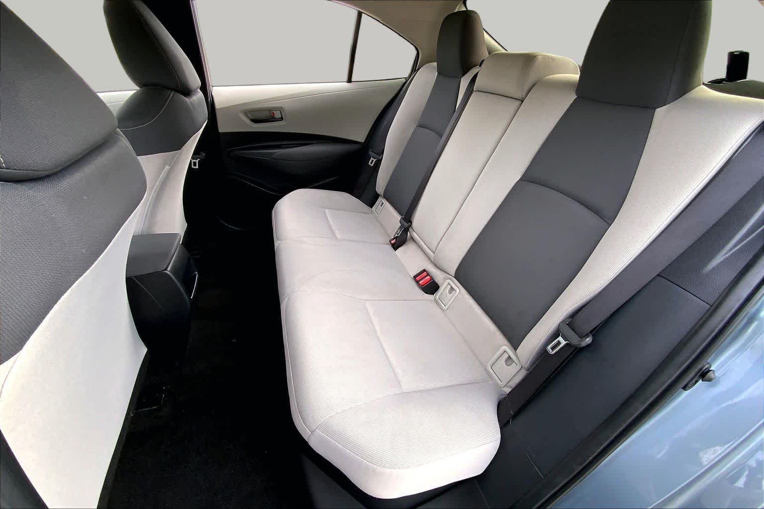 Used 2022 Celestite Toyota Hybrid LE image 20