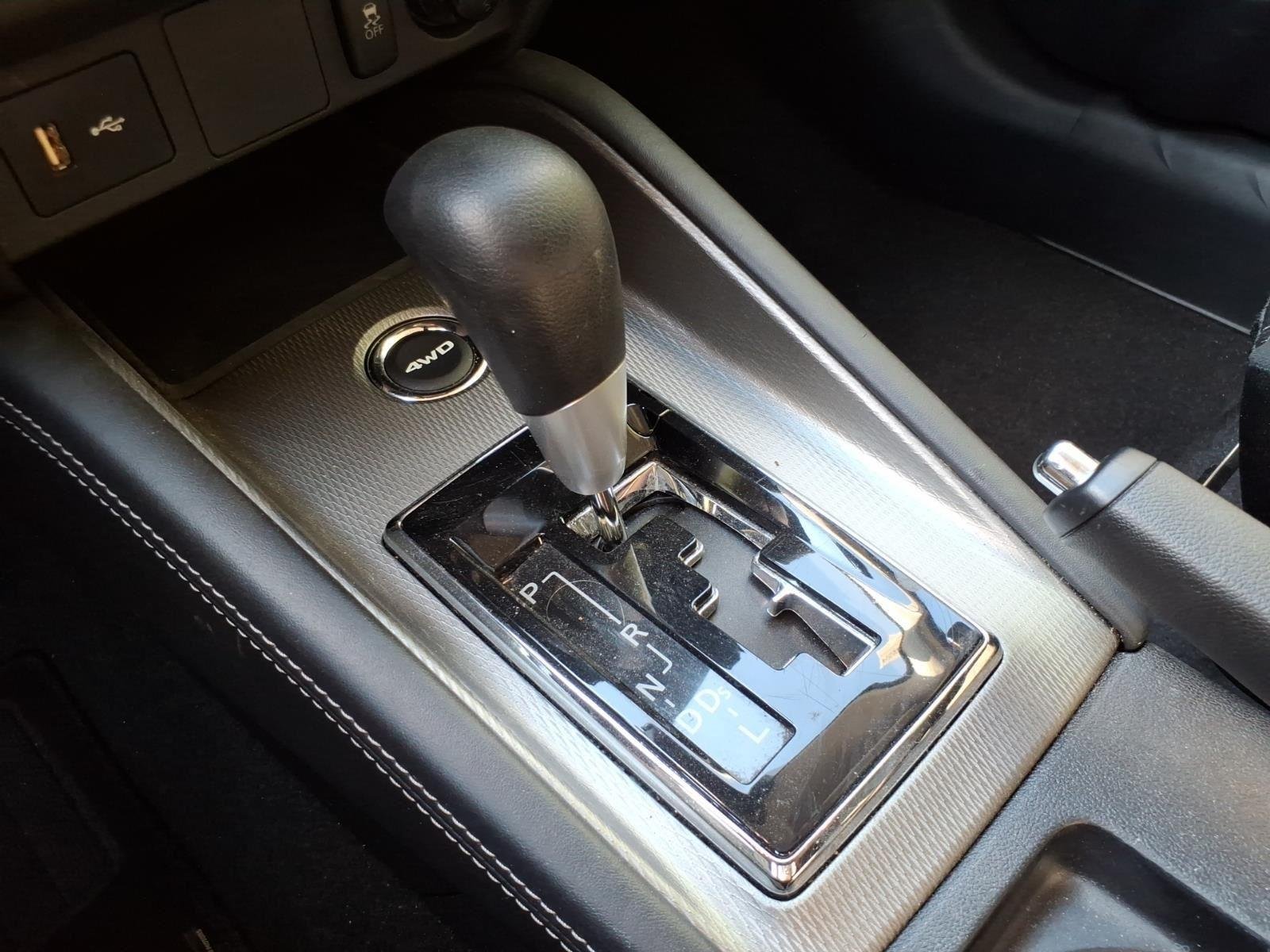 Used 2025  MITSUBISHI  image 23