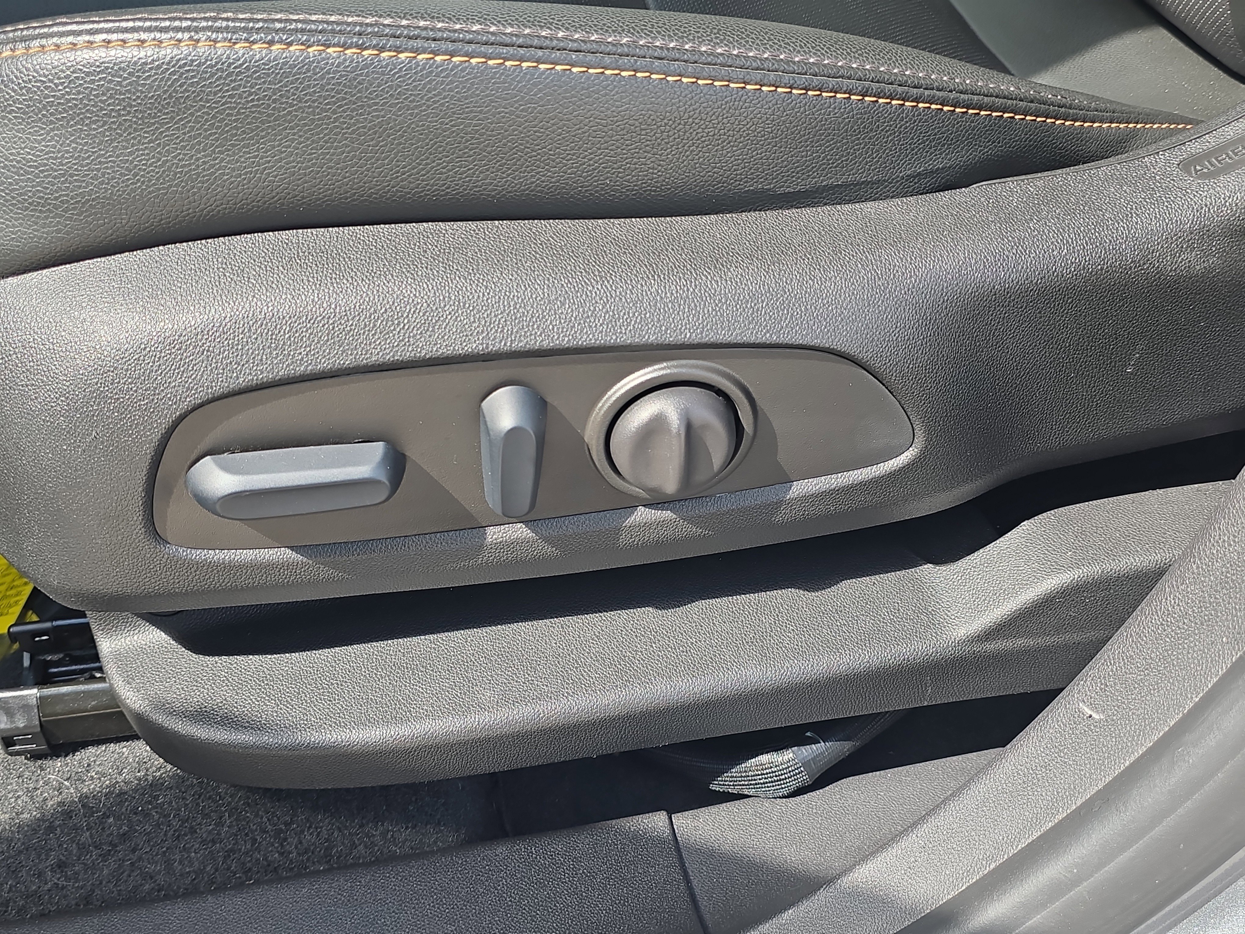 Used 2024 Sterling Gray Metallic Chevrolet Premier image 21