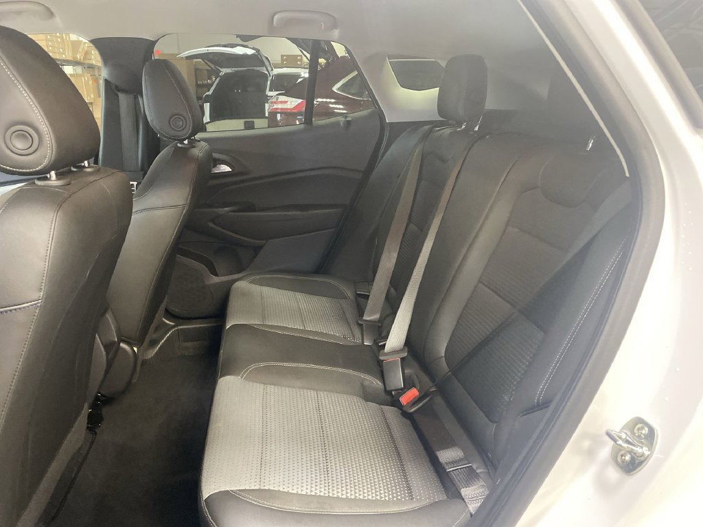 2025 Chevrolet Trax LT - Photo 33