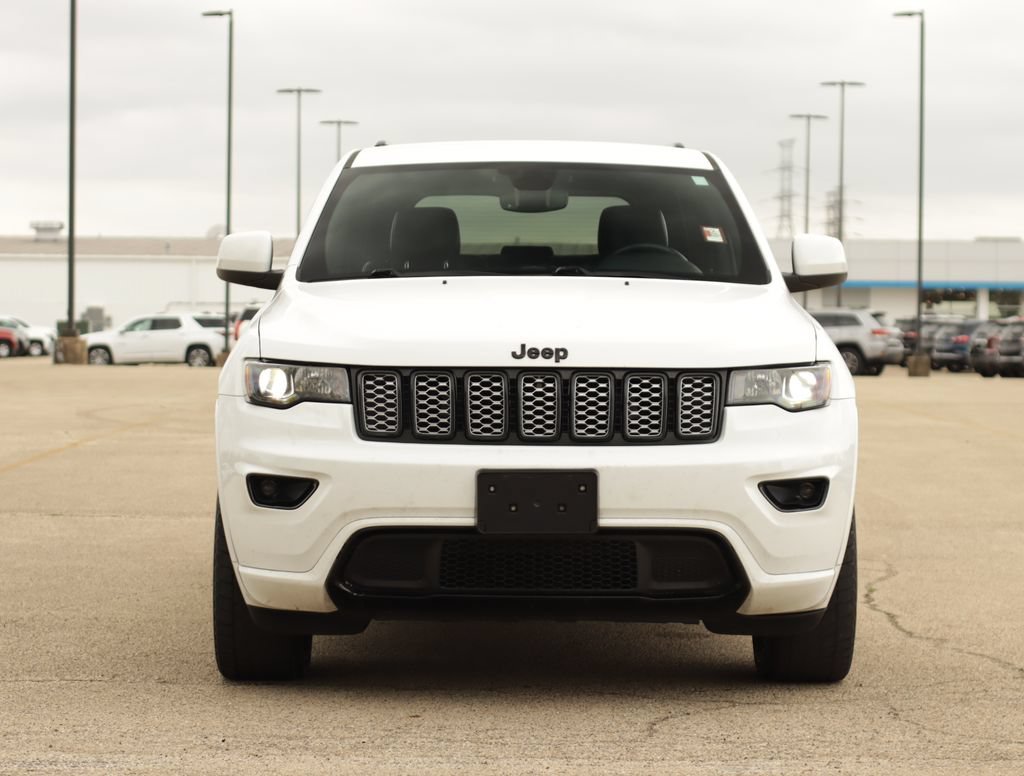 Used 2019 Jeep Grand Cherokee Altitude with VIN 1C4RJFAG6KC545981 for sale in Pekin, IL