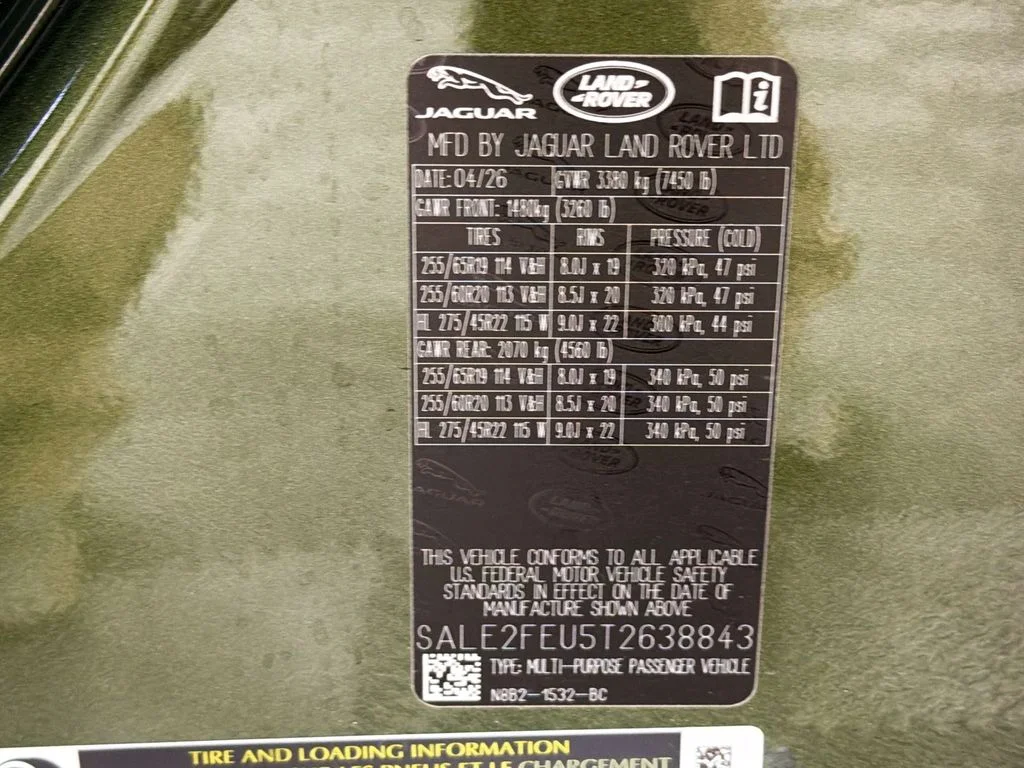 New 2026 Woolstone Green Land Rover X-Dynamic SE image 34