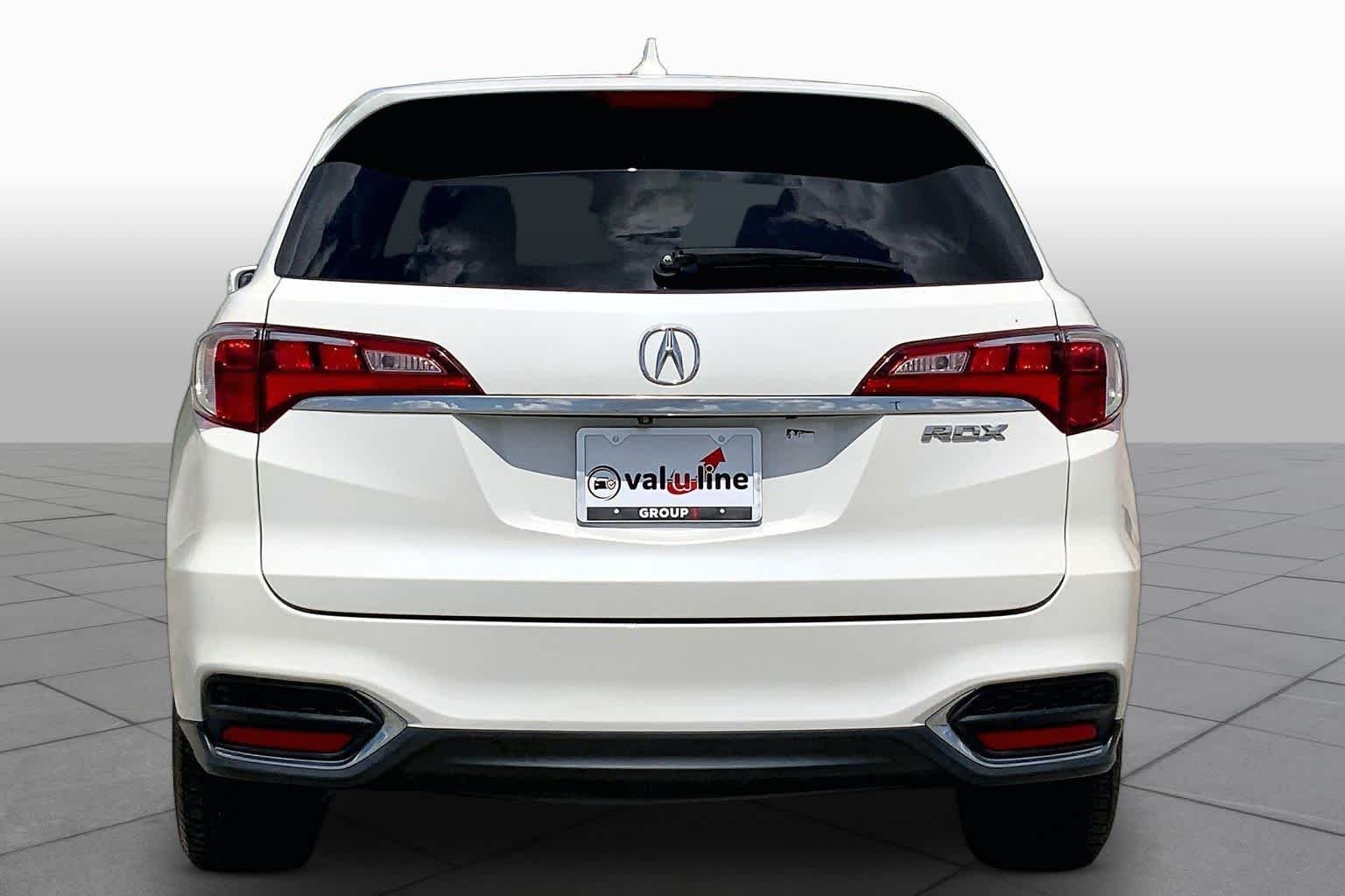 Used 2018 White Diamond Pearl Acura  image 5