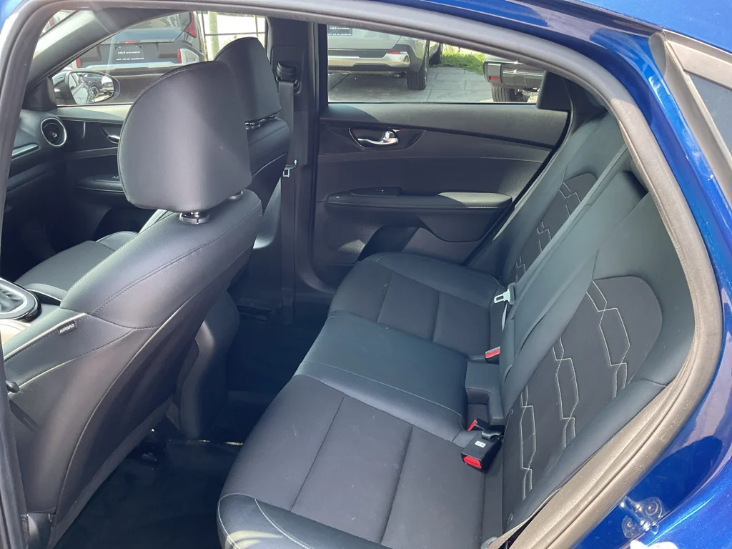 Used 2020 Deep Sea Blue Kia GT-Line image 19
