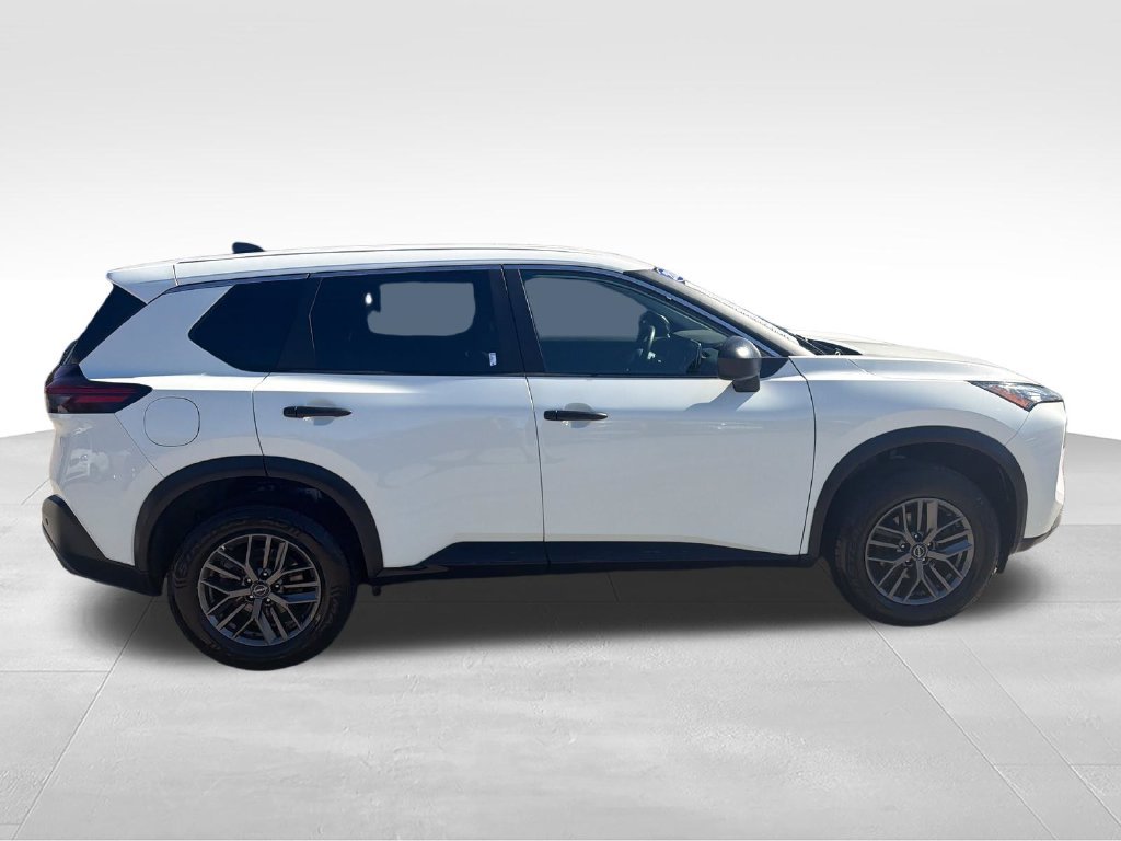 Used 2023 White Nissan S image 6