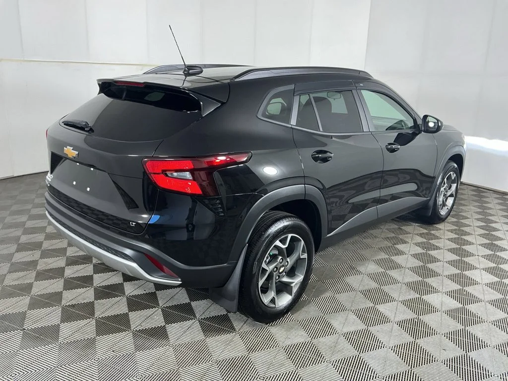Used 2024 Black Chevrolet LT image 8