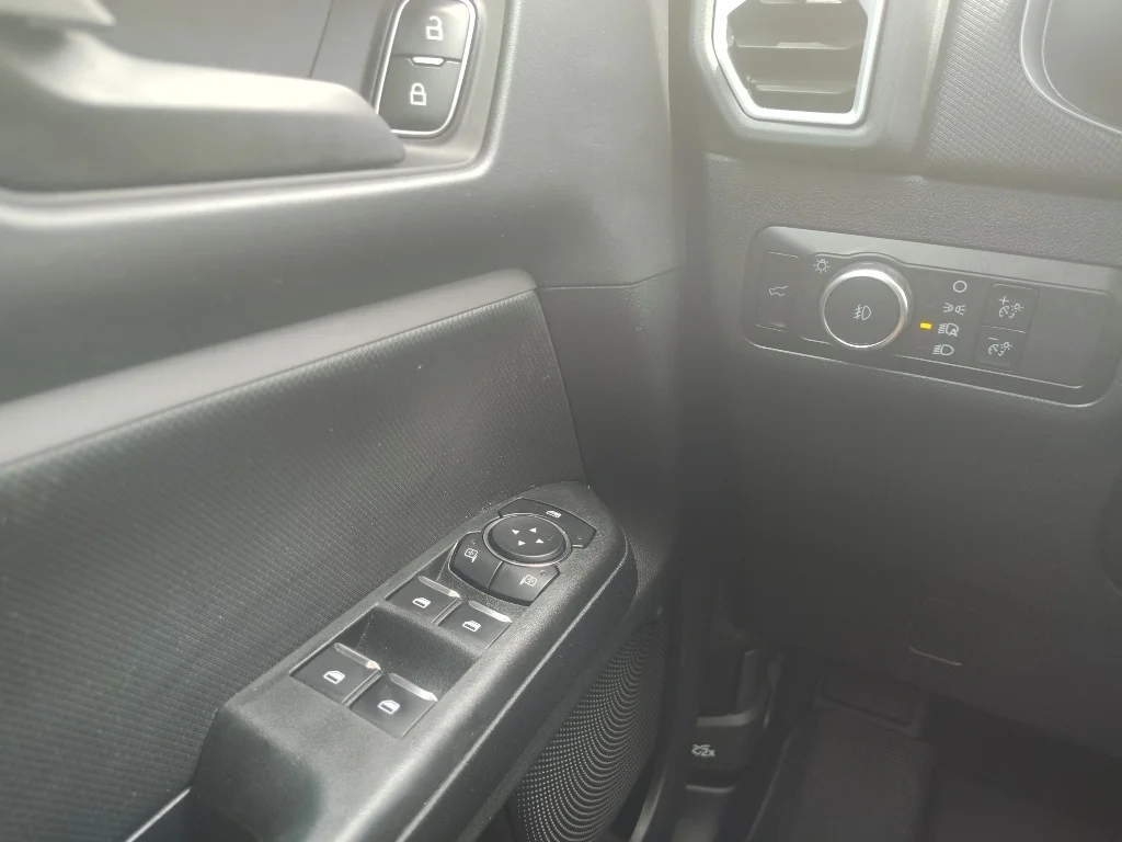 Used 2024 Azure Gray Metallic Ford Big Bend image 16