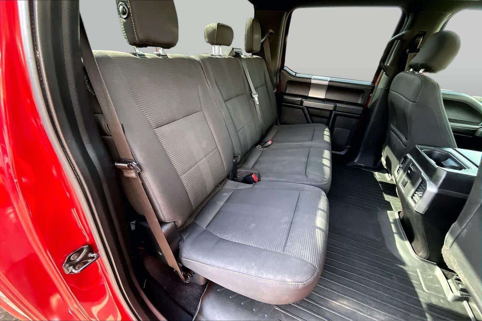 Used 2016 Ruby Red Metallic Tinted Clearcoat Ford XLT image 20