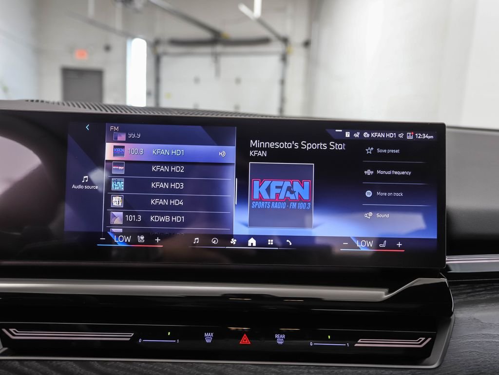 2026 BMW 5 Series 530i - Photo 16