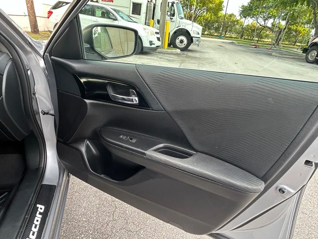 Used 2016 Gray Honda LX image 26