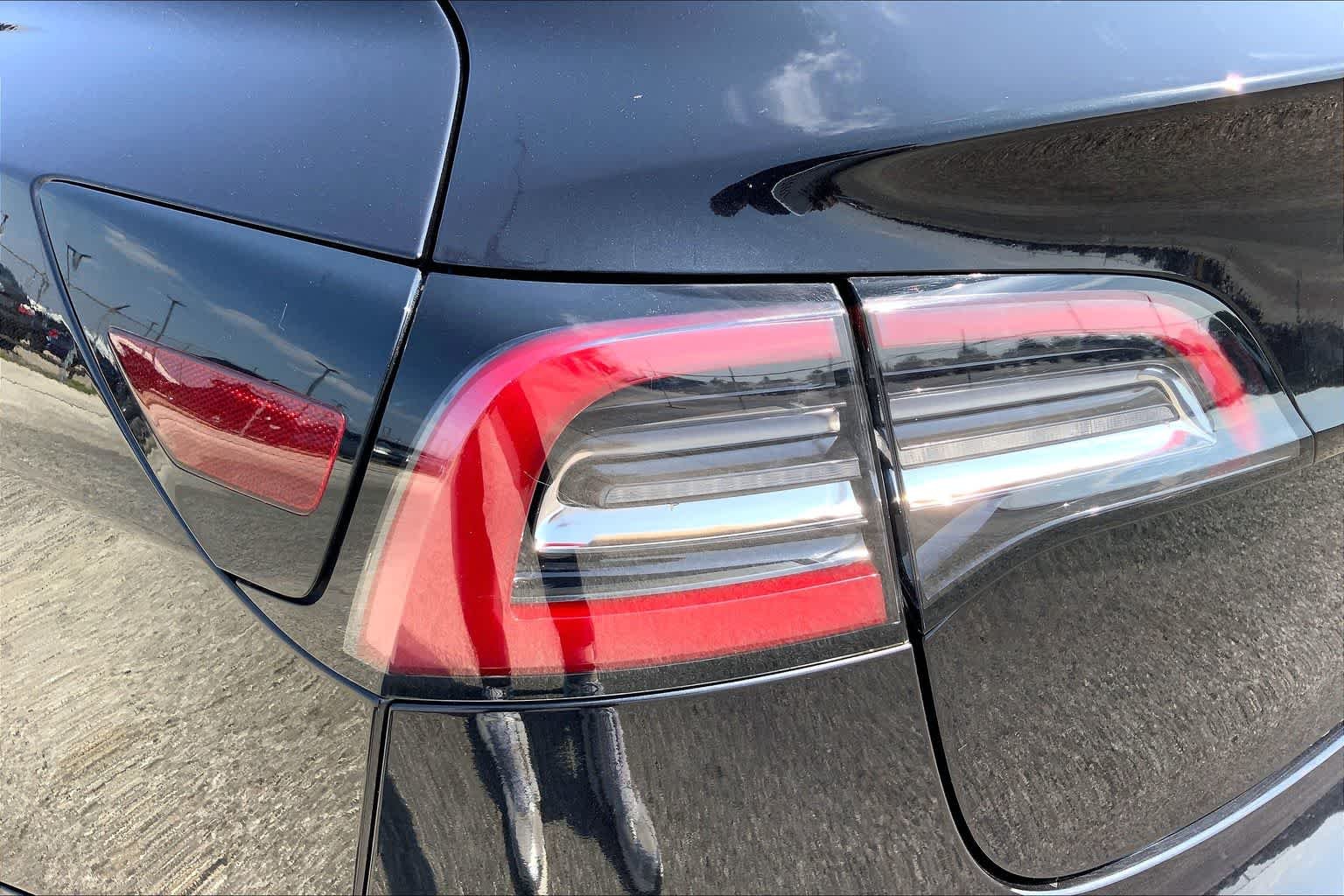 Used 2018 Solid Black Tesla Long Range Battery image 26