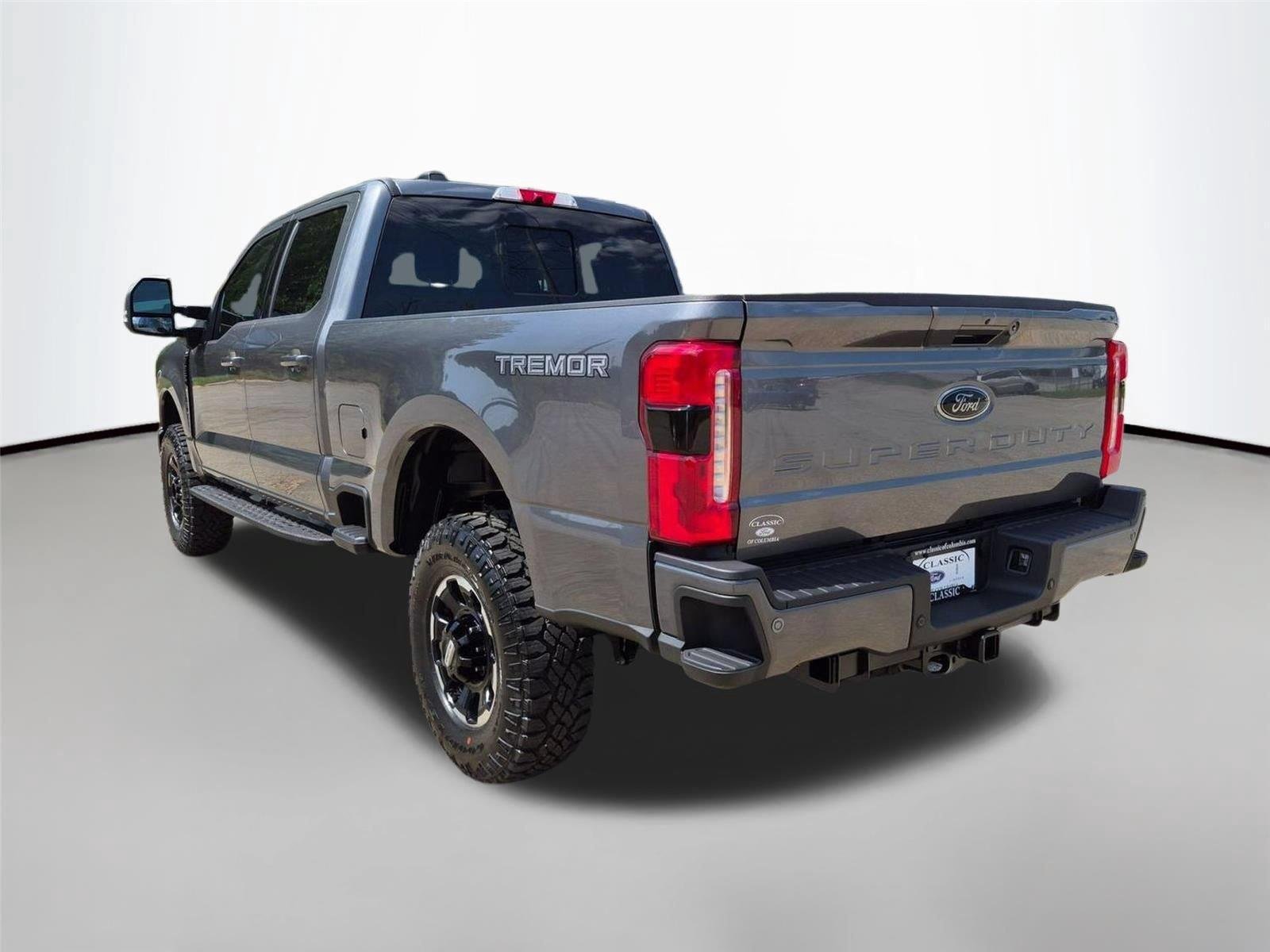 New 2026 Carbonized Gray Metallic Ford F-250® Lariat® image 7