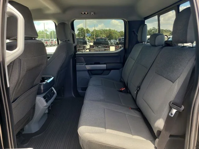 Used 2024 Black Ford XLT image 12