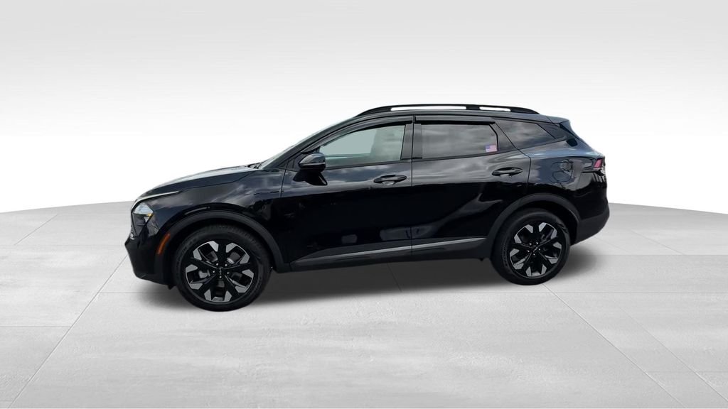Used 2023 Black Kia X-Line image 3