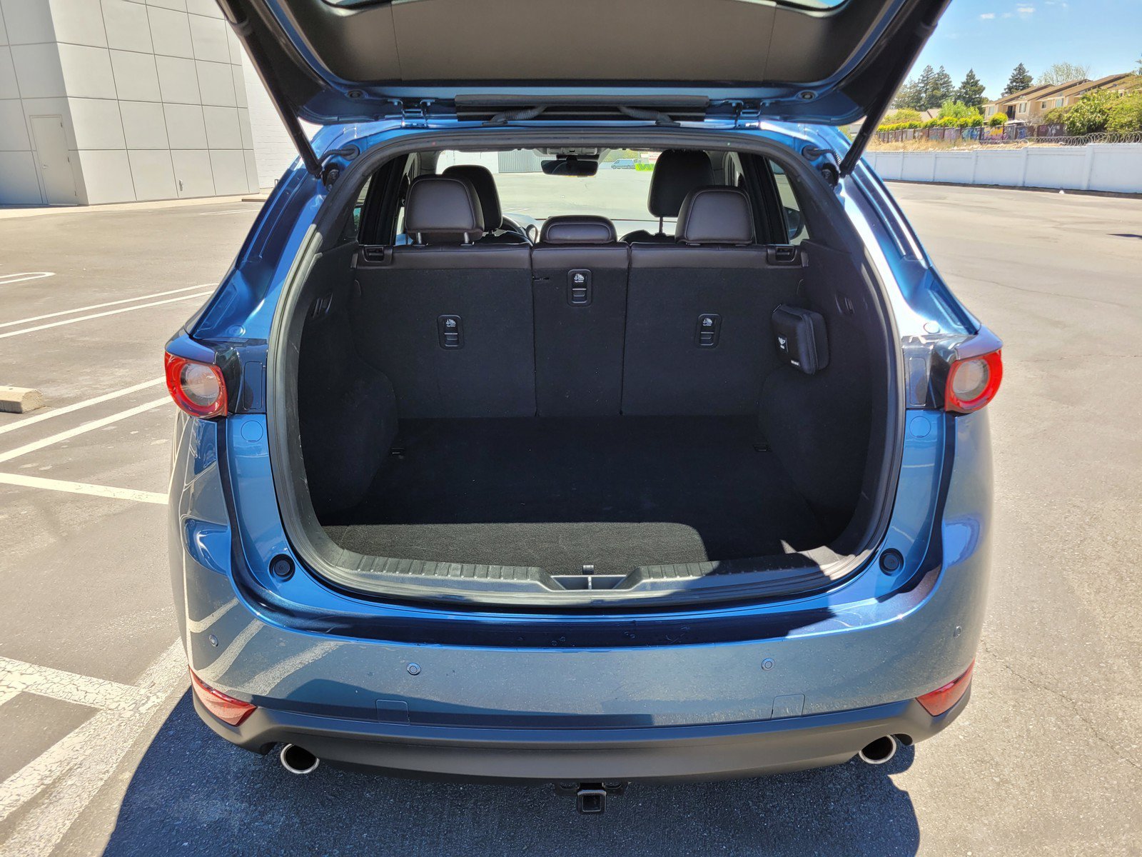 Used 2019 Eternal Blue Mica Mazda Signature image 11
