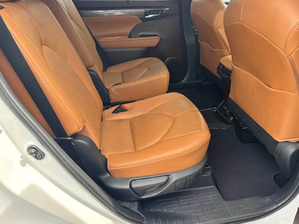 Used 2020 White Toyota Platinum image 15