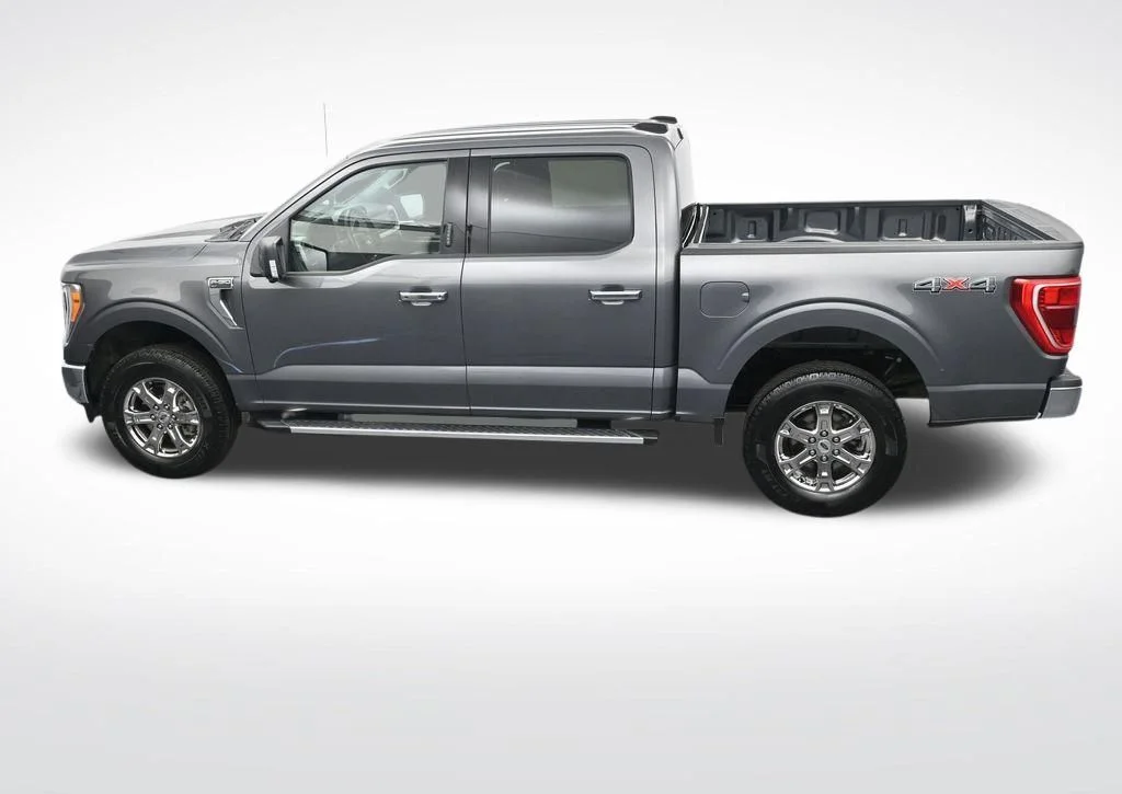 Used 2023 Gray Ford XLT image 28