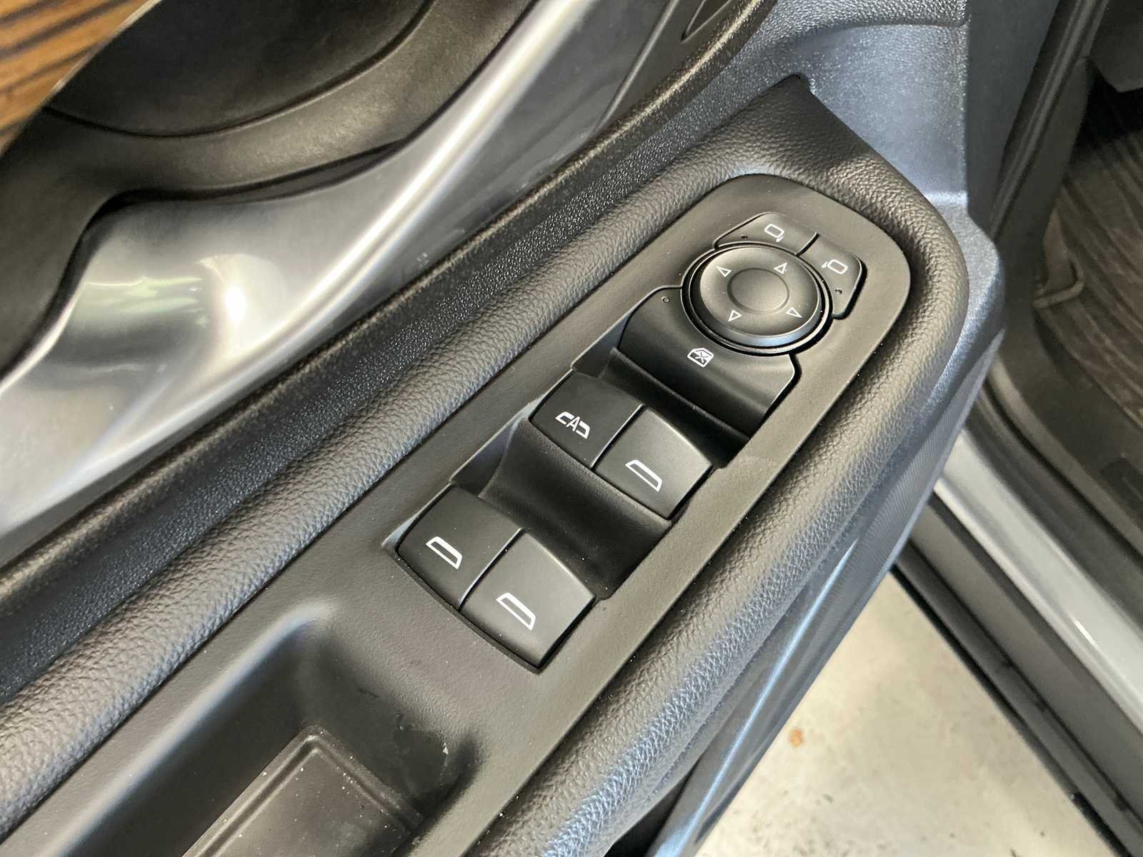 Used 2020 Satin Steel Metallic GMC SLE image 19