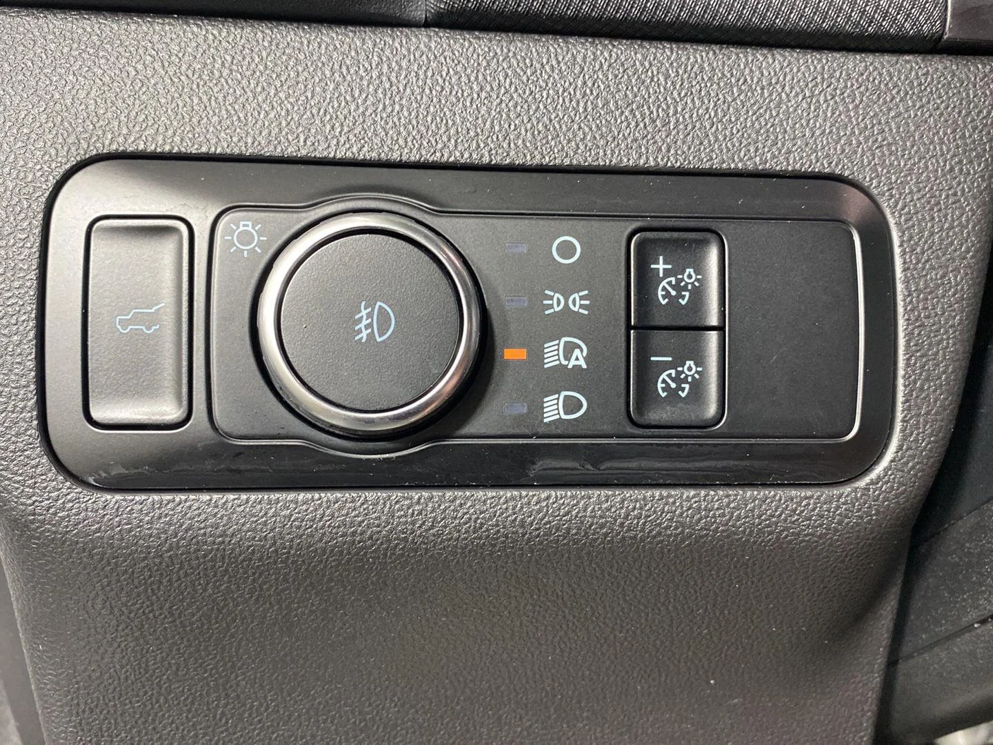 Used 2024 Oxford White Ford Outer Banks image 13
