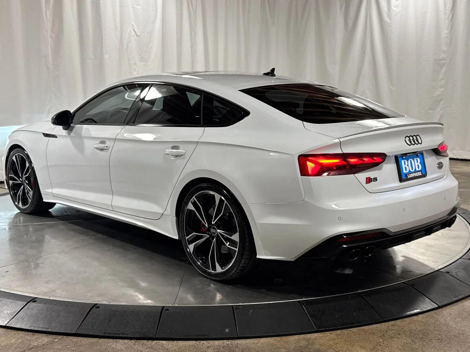Used 2023 Glacier White Metallic Audi quattro image 9