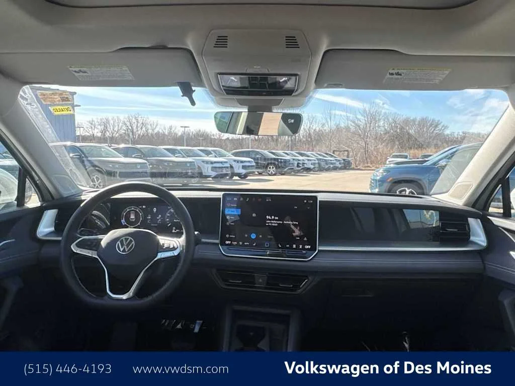 New 2026 Pure White Volkswagen SE image 9