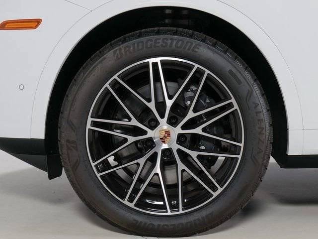 Certified Used 2026 White Porsche  image 31