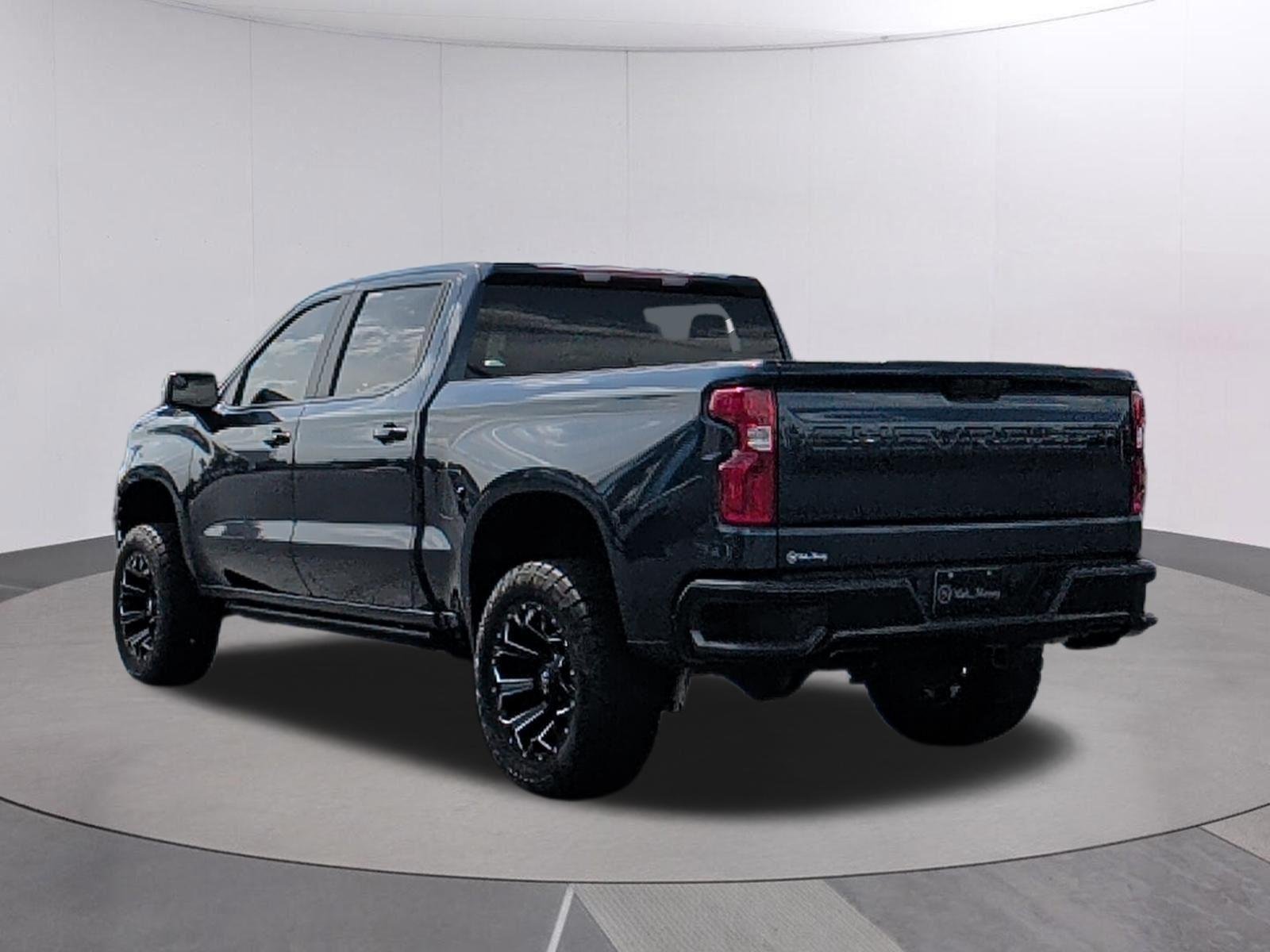 Used 2020 NORTHSKY BLUE METALLIC Chevrolet LT Trail Boss image 3