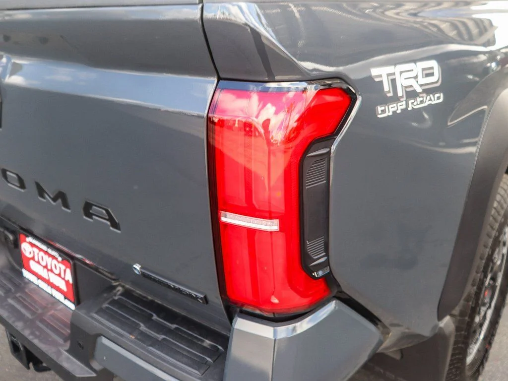 2026 Toyota Tacoma TRD Off Road - Photo 8