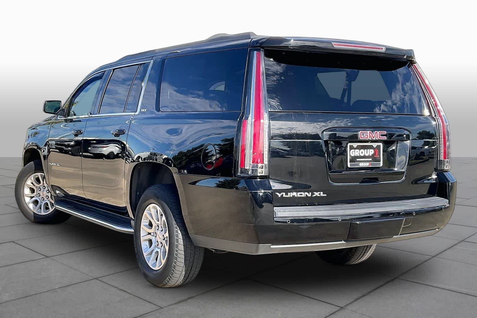 Used 2018 Onyx Black GMC SLT image 11