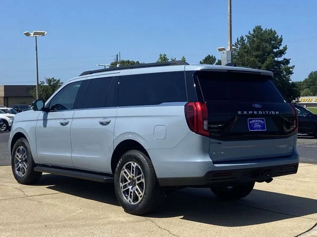 New 2026 Glacier Gray Metallic Tri-Coat Ford Active image 4