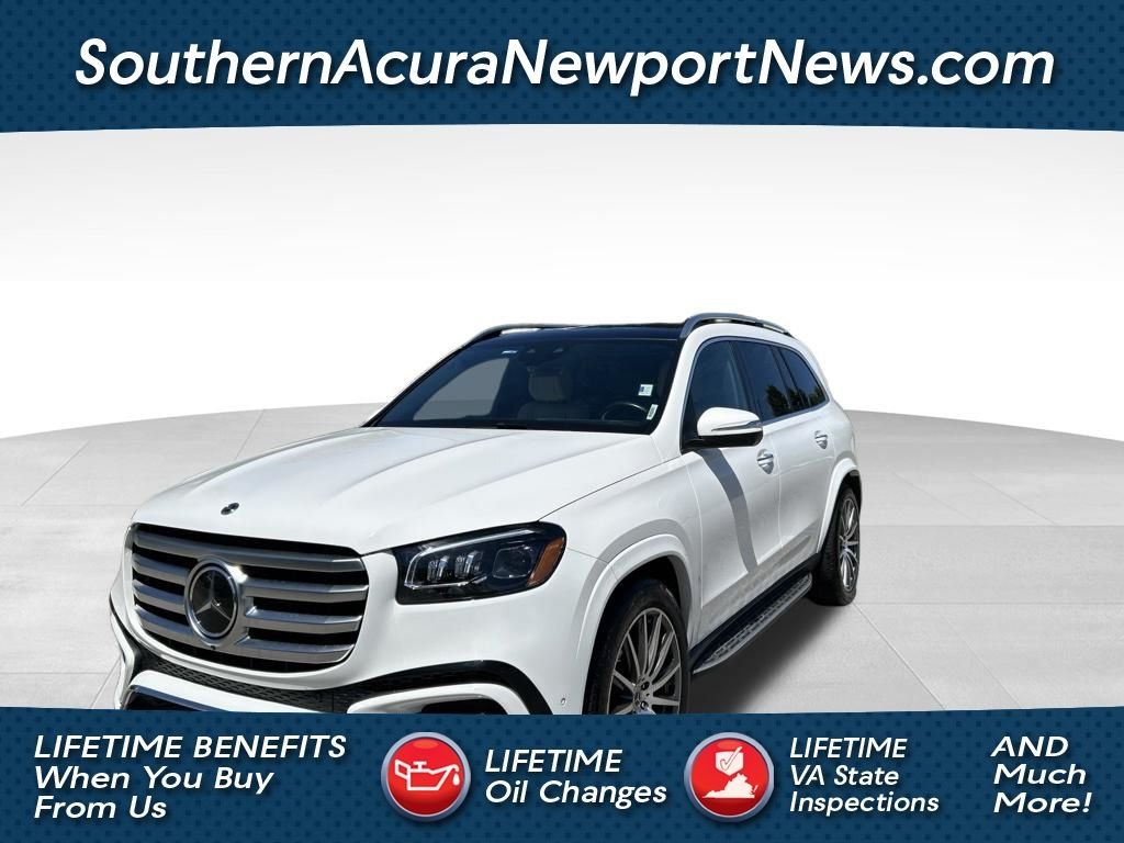 Used 2025  Mercedes-Benz GLS 580 image 1