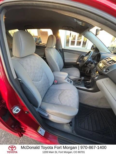 Used 2012 Red Toyota Base image 21