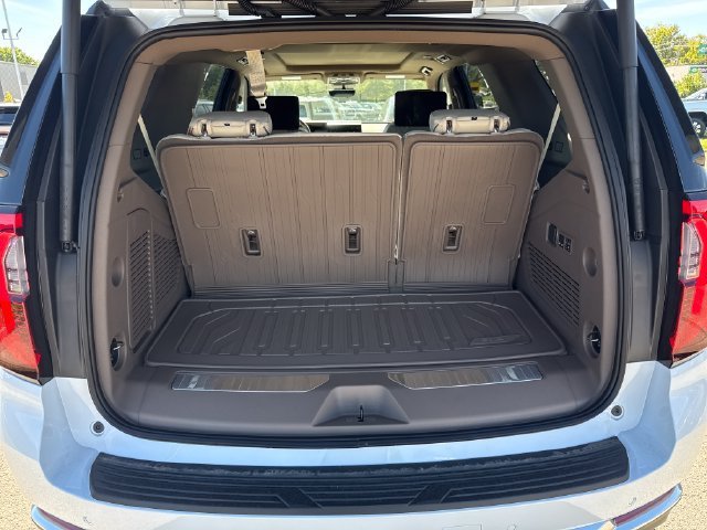 2026 GMC Yukon Denali - Photo 9