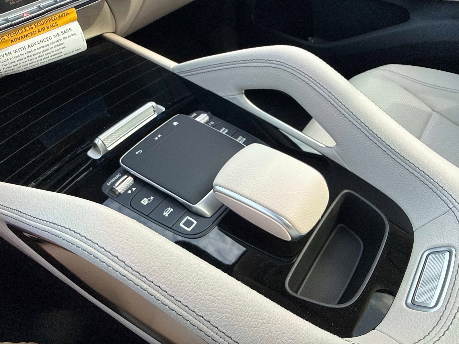 New 2026 Polar White Mercedes-Benz 350 4MATIC® SUV image 28
