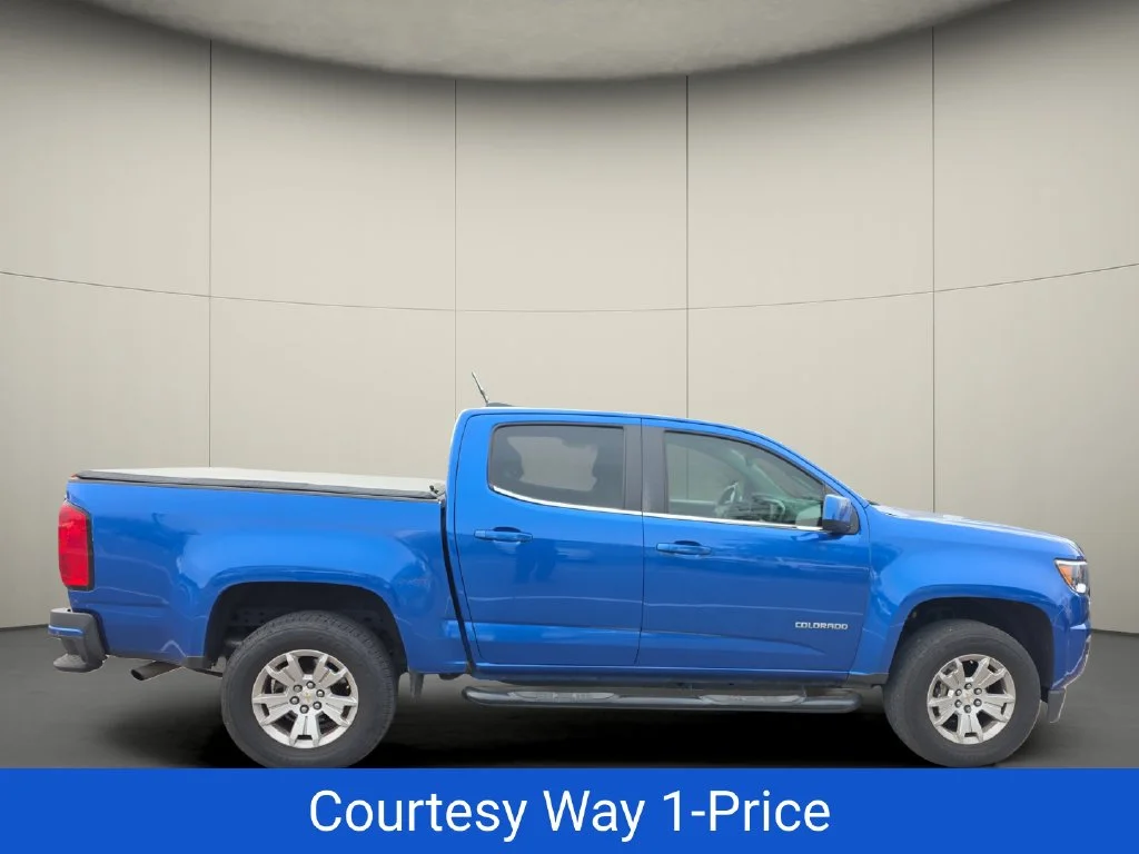 Used 2018 Blue Chevrolet LT image 11