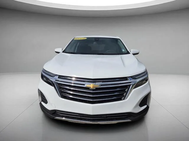 Used 2023 Summit White Chevrolet LT image 8