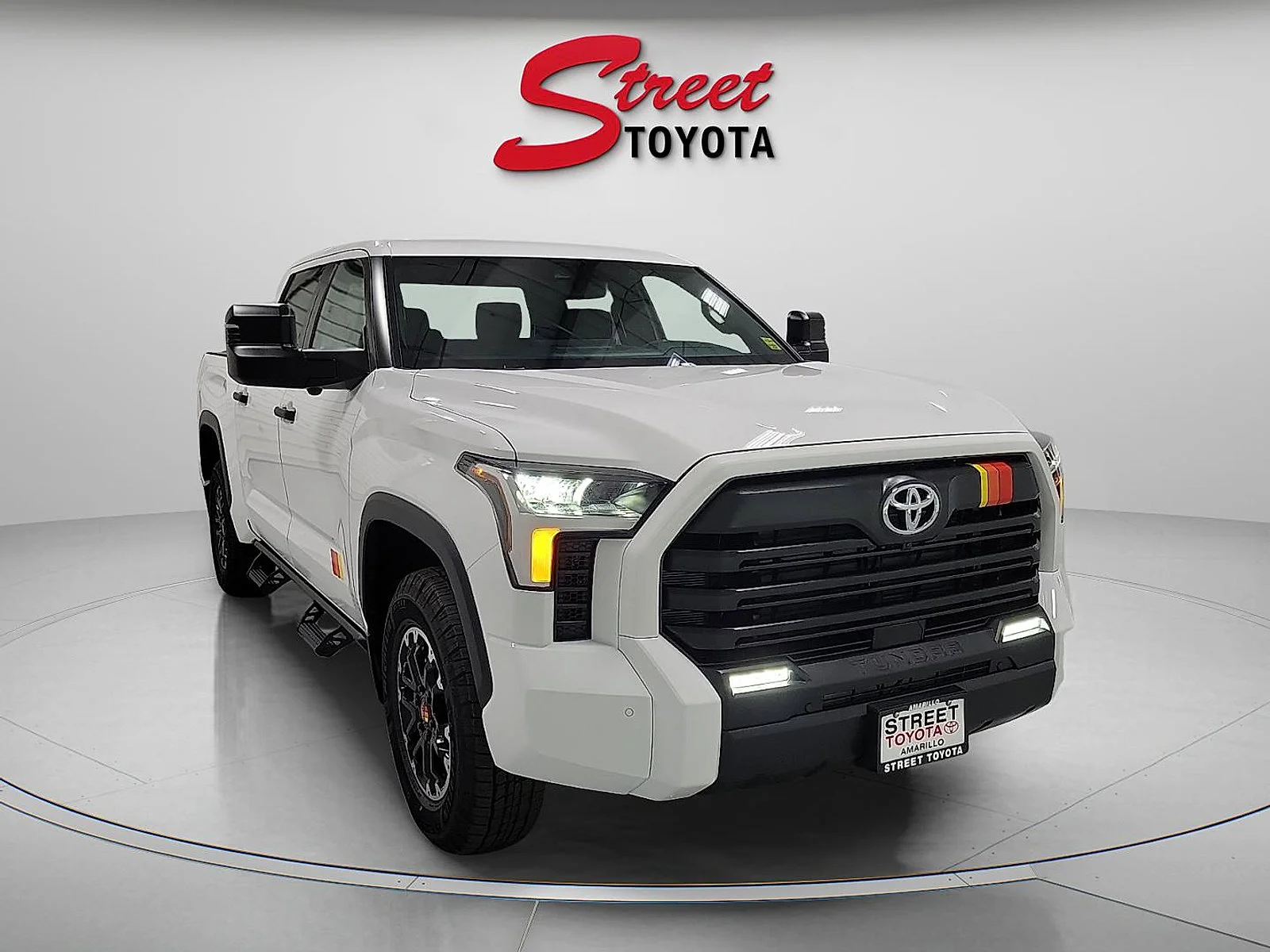 New 2026 Ice Cap Toyota SR5 image 5
