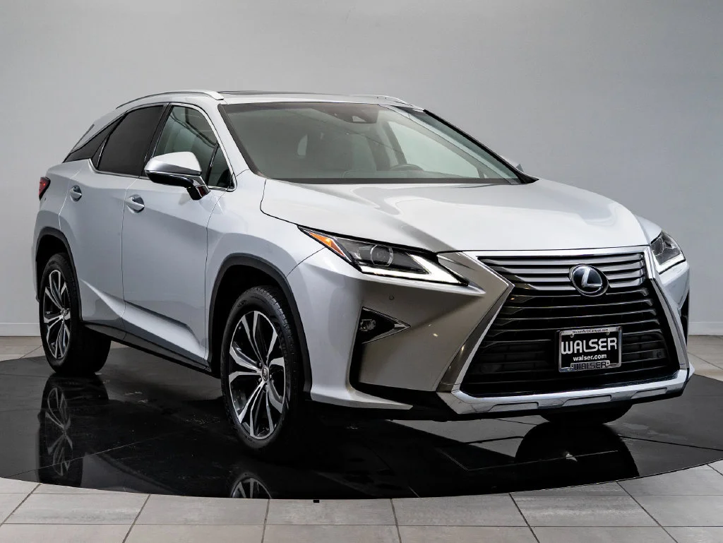 Used 2017 Silver Lining Metallic Lexus 350 Premium image 12