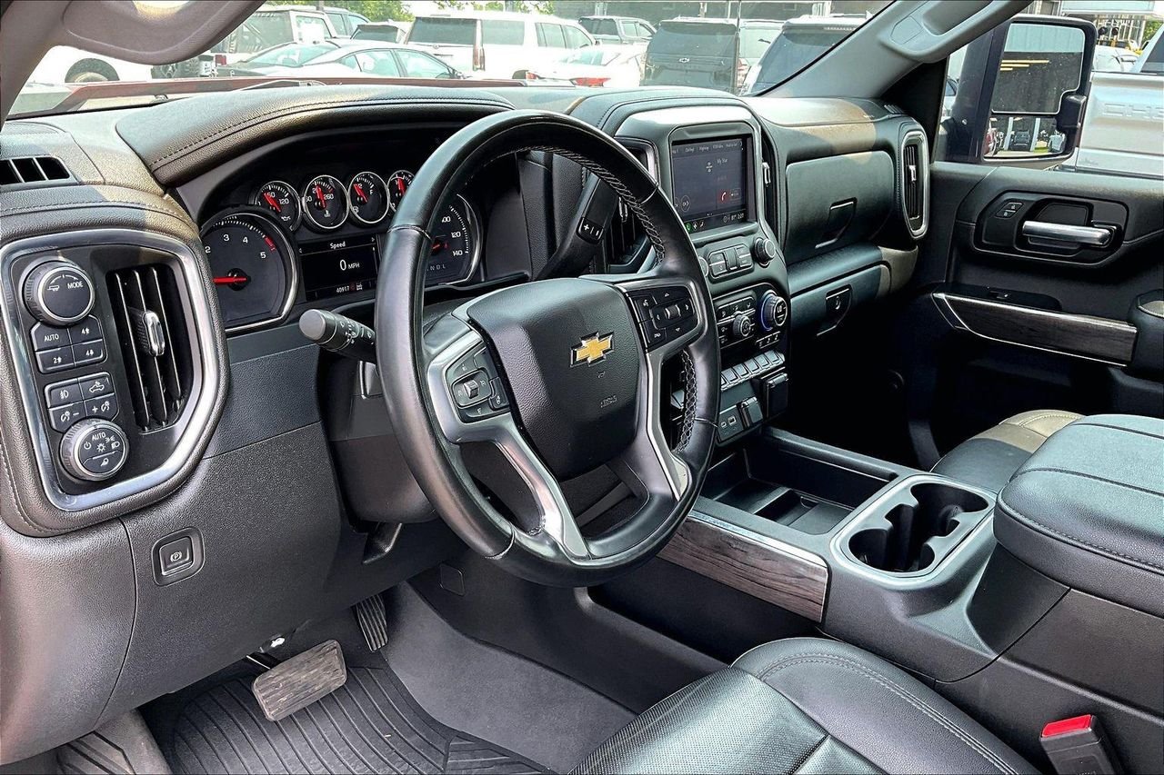 2023 Chevrolet Silverado 2500HD LTZ - Photo 19