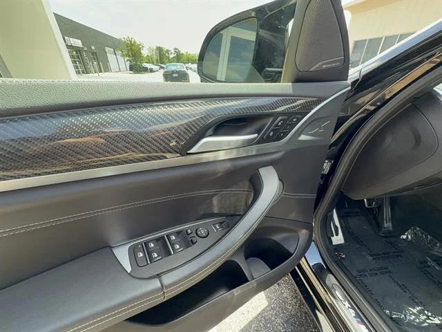 Used 2021 Black Sapphire Metallic BMW Base image 8